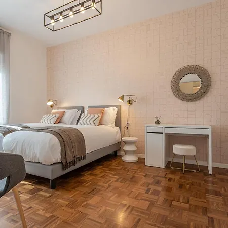 Ych-bright And Cozy Flat In Pigneto *