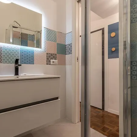 Ych-bright And Cozy Flat In Pigneto